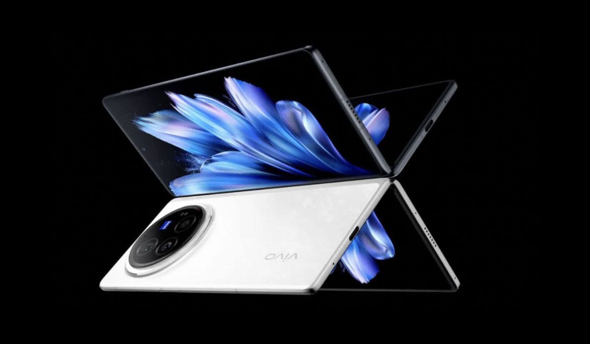 Vivo X-Fold 5 ने मचाया धमाल, 50MP टेलीफोटो कैमरा और 6000mAh बैटरी के साथ iPhone को दी सीधी टक्कर