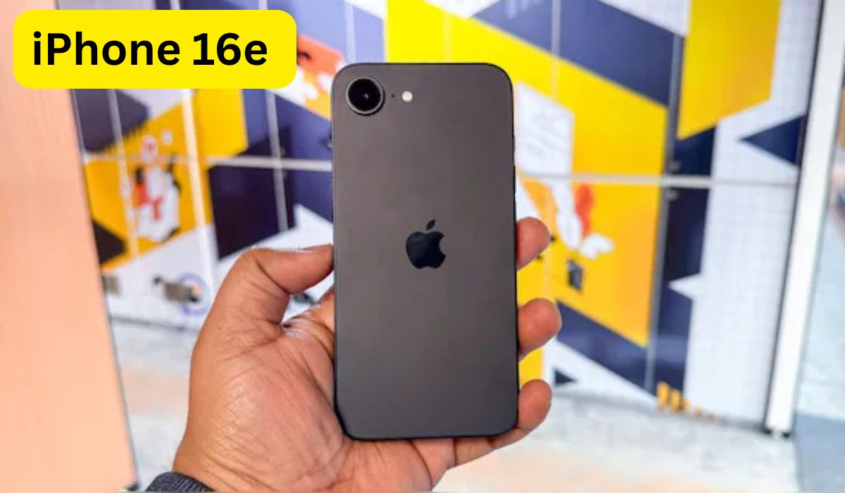 iPhone 16e पर अब तक की सबसे बड़ी छूट, जानिए कैसे सिर्फ ₹49,600 में मिलेगा Apple का पावरफुल स्मार्टफोन